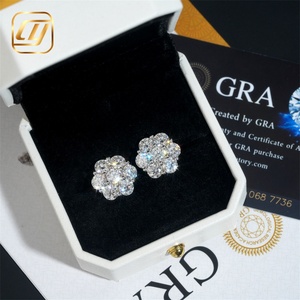 Boucles d'oreilles en forme de fleur en moissanite, argent 925 plaqué or rose, bijoux de luxe pour femmes, à porter au quotidien - Product Image 2