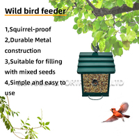 Mangeoire à oiseaux suspendue en fer durable de grande capacité, résistante aux écureuils, avec perchoir à ressort pour une utilisation extérieure toute l'année