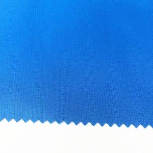 Membrana para Techo de <span class=keywords><strong>Tela</strong></span> Pongee Ripstop 300T Ligera e Impermeable, 100% Poliéster 50d*50 300t, <span class=keywords><strong>Tela</strong></span> con Membrana de TPU - Product Image 1