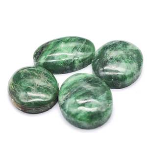 Cabujón corte ovalado verde fucsita 20x15mm - Product Image 4