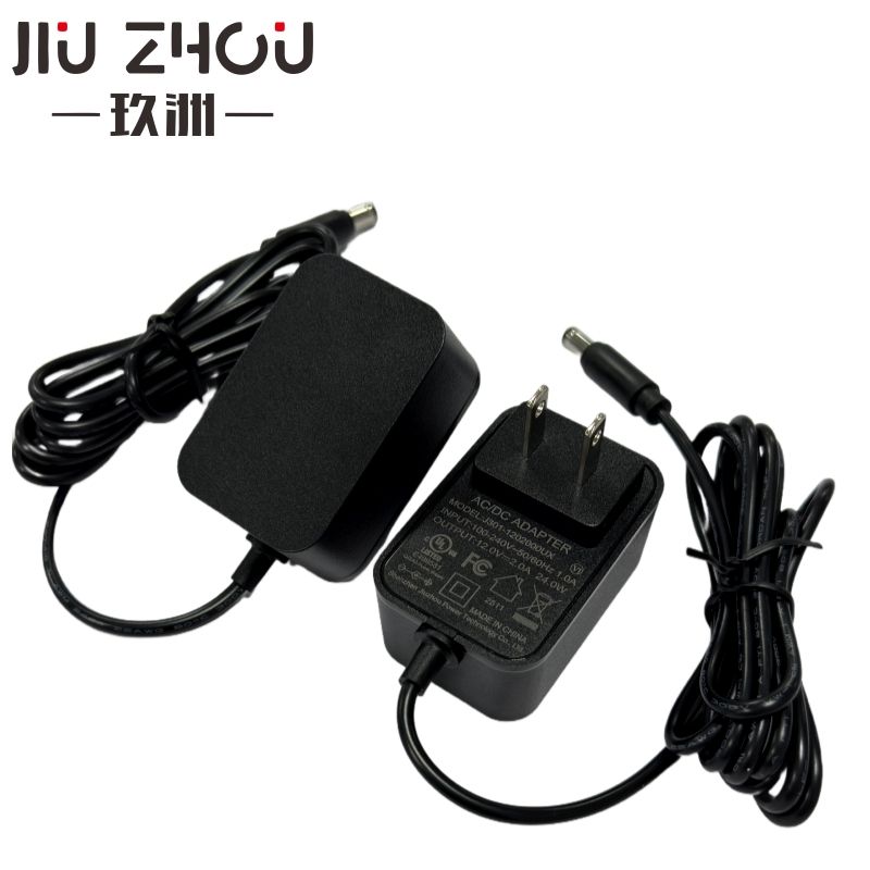 Adaptateur Black12V 2Apower en noir