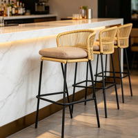 Chaise en rotin moderne - Design simple et moderne, mobilier de restaurant pour bar et restaurant, dossier haut, origine Chine