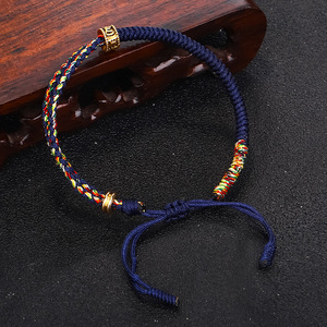 Gelang Tali Merah Rajut Tangan Gaya Tibet Baru untuk Wanita, dengan Simpul Vajra, Mantra Enam Kata, dan Batu Giok - Product Image 6