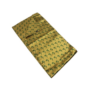 Bufandas de Seda Grandes con Estampado Floral Cuadrado Personalizadas, Fabricadas en China - Product Image 3