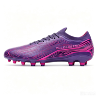 Chaussures de football personnalisées en matériaux variés, fournisseur agréé Jinjiang, chaussures de football à tige basse pour la vitesse