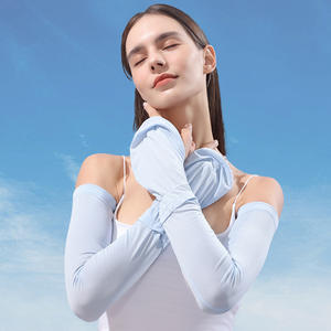 ปลอกแขนป้องกันแสงแดดสำหรับผู้หญิง ผ้าไหมน้ำแข็งสำหรับฤดูร้อน เหมาะสำหรับกิจกรรมกลางแจ้ง ปั่นจักรยาน ขับรถ ตกปลา สีพื้น สีชมพูเชอร์รี่ สีฟ้าคริสตัล - Product Image 4