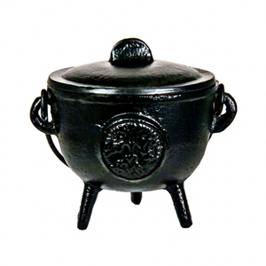 Caldero Tradicional Grande de Hierro Fundido Negro con Grabado de Árbol y Tres Patas para Incienso Granular, Carbón y Decoraciones Paganas - Product Image 1