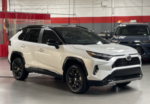 <span class=keywords><strong>Toyota</strong></span> <span class=keywords><strong>RAV</strong></span>_<span class=keywords><strong>4</strong></span> Hybrid XLE SUV d'occasion - Product Image 5
