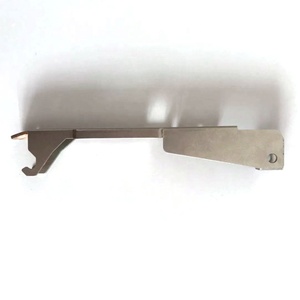 KYM-M864H-000 KYM-M8649-000 KYM-M8635-000 3016S00955 3016S01007 3016S01052 Conjunto de palanca para alimentador SMT HITACHI - Product Image 1