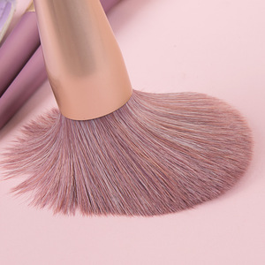 Set de Brochas de Maquillaje Moradas Veganas con Mango de Madera, Marca Privada, Logotipo Personalizado, Brochas para Ojos, Sombra de Ojos, Polvo Facial, Kit de Brochas Cosméticas al por Mayor para Uso Diario - Product Image 3