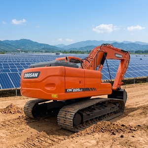 รถขุดขนาดเล็ก Doosan DH55 มือสอง น้ำหนัก 5.5 ตัน ใช้เครื่องยนต์ Komatsu Cummins Hitachi ZX70 พร้อมมอเตอร์ เกียร์ ปั๊มเกียร์ และ PLC - Product Image 2
