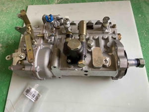 Pièce compatible Liugong 4110001948049, sous-ensemble de pompe à injection de carburant 13058570, pièces de machines de construction directes d'usine - Product Image 4