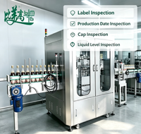 Machine d'inspection visuelle entièrement automatique pour bouteilles d'alcool avec vérification de la position des étiquettes, détection d'impression de caractères et détection de bouchons inclinés