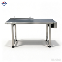 Convoyeur à bande électrique en acier inoxydable, vitesse variable 0-30 m/min. Pour les imprimantes à jet d'encre, les marqueurs laser et les lignes de production alimentaire.