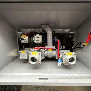 Camión Cisterna Sinotruck HOWO de 10000L/10CBM/2500 Galones para Transporte de Combustible Diésel - Product Image 5