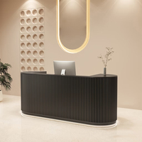 Bureau de réception d'angle incurvé en forme de L minimaliste pour magasin de vêtements de Salon de beauté pour comptoir de caisse Bar de réception dentaire