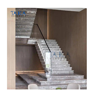 Escalier flottant en marbre et escalier droit en marbre, design loft luxueux pour intérieur