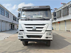 Venta caliente Sinotruk HOWO usado Van Cargo Truck 10 neumáticos 6X4 20ton Cargo Box Truck <span class=keywords><strong>para</strong></span> la venta - Product Image 2