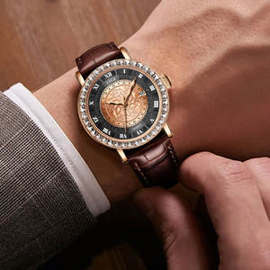 Reloj de Hombre con Esfera de Números Romanos, Bisel de Diamantes, Correa de Cuero de Calidad de 20 mm, Resistente al Agua 3ATM, Función de Calendario, Estilo Retro Simple para Negocios - Product Image 6