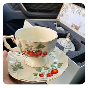 Cerchioni in oro dipinti a mano francese Cervelli da caffè in ceramica e <span class=keywords><strong>set</strong></span> da tè di <span class=keywords><strong>due</strong></span> tazze e piattini in porcellana teiera da caffè - Product Image 5