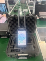 Detector de Drones Anti-UAV Portátil con RF, Detección FPV, Función de Identificación Remota, Alcance Efectivo de 3 km, Tiempo de Respuesta de 3 s, 8 Horas de Funcionamiento Continuo