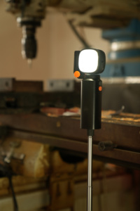 4-in-1 5000mAh IP54 Campinglamp Verstelbaar Magnetisch Statief 120 Uur Batterijduur Video Zaklamp LED - Product Image 3