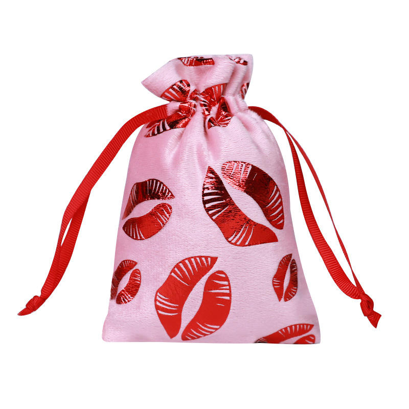 จูบกำมะหยี่สีชมพู