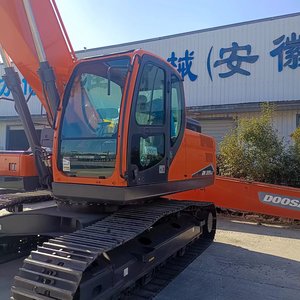 รถขุด Doosan DH225lc-9c มือสองขาย น้ำหนัก 20 ตัน บุ้งกี๋ 1.6 เมตร กำลัง 110 กิโลวัตต์ สภาพดี - Product Image 6