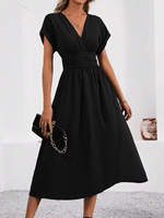 Robe longue fluide pour femme, col en V surplissé, manches chauve-souris, taille froncée, élégante pour invitées de mariage et soirées cocktail 2026