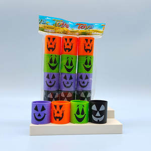 Mainan pegas koil pelangi anak-anak, mainan kreatif plastik ajaib <span class=keywords><strong>3</strong></span>.5cm, mainan klasik lucu, pantulan warna-warni untuk anak-anak - Product Image 5