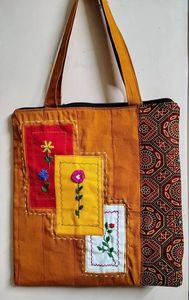 Bolsa de Yute y Ratán Personalizada PRABHAVA, Hecha a Mano, con Diseño Acanalado, Gran Capacidad, Plegable, con Correa para el Hombro, Multiusos - Product Image 2