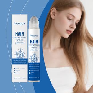 Suero Fortalecedor Capilar Avanzado de Jengibre y Romero en Roll-On para Cabello Fino y Reducción de la Rotura - Product Image 3
