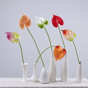 Artificielle Anthurium Lily Fleurs Décor À La Maison <span class=keywords><strong>Bouquet</strong></span> <span class=keywords><strong>Et</strong></span> Feuille Verte <span class=keywords><strong>Et</strong></span> Mariage <span class=keywords><strong>De</strong></span> <span class=keywords><strong>Mariée</strong></span> Festival Décoration Arrangement <span class=keywords><strong>De</strong></span> Fleurs - Product Image 2