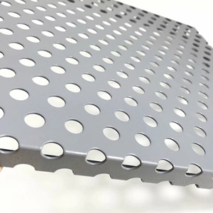 Malla Metálica Perforada de Acero Inoxidable para Aplicaciones de Protección de Cercas en Construcción y Agricultura - Product Image 1