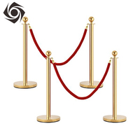 Cordes et poteaux en velours 5 pieds 1.5 m corde rouge en acier inoxydable or Stanchion avec barrière de contrôle de la foule