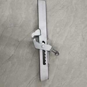 Accessoires de coffrage en acier pour échafaudage, pince de panneau <span class=keywords><strong>Resto</strong></span> pour matériaux de construction - Product Image 1