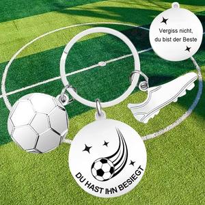 Porte-clés de football inspirant gravé en acier inoxydable avec breloques ballon et crampons « You Beat Him » – <span class=keywords><strong>Cadeau</strong></span> motivant pour les joueurs - Product Image 4
