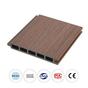 รั้วตกแต่งบ้านสไตล์ยุโรปสำหรับภายนอกอาคาร ผลิตจากวัสดุ <span class=keywords><strong>WPC</strong></span> แบบ Co-Extrusion กันน้ำ กันไฟ กันความชื้น เป็นมิตรกับสิ่งแวดล้อม - Product Image 4