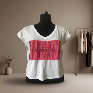 T-shirt en coton à col en V pour femmes, fabricant en gros, prix imbattable - Product Image 1
