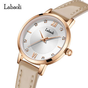 Relojes de mujer sofisticados con diseño elegante y un toque de lujo Venta al por mayor de relojes de cuarzo con correa de cuero de alto valor - Product Image 5