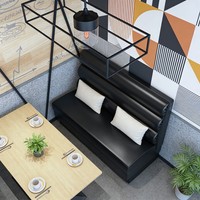 Ensemble de canapés écologiques en cuir noir à dossier haut avec structure en bois pour restaurant