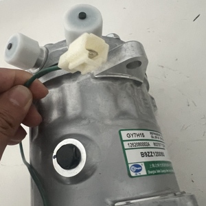 Compressore AC XCMG 803588834 per Caricatore, Escavatore, Carrello Elevatore, Ricambi Pompa Aria Condizionata per Macchine Pesanti - Product Image 2