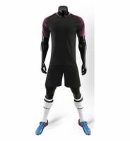 Maillots de football personnalisés respirants en gros, uniformes de football anti-humidité à manches courtes, maillots de football d'été
