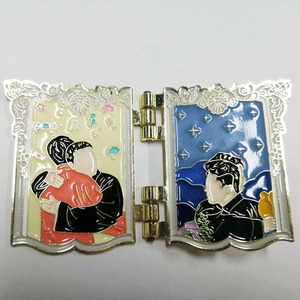 Chất Lượng Cao Kim Loại Logo Ve Áo Pin Rose Gold Mạ Trong Suốt Sơn Tùy Chỉnh Mềm Cứng Men Pin Nhà Sản Xuất - Product Image 6