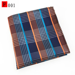 ผ้าเช็ดหน้าพิมพ์ลายดอกไม้สไตล์วินเทจสำหรับผู้ชาย ขนาด 25*25 ซม. - Product Image 2