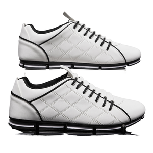 Chaussures de skate décontractées pour hommes, design bas, respirantes, doublure en tissu, tige en PU, semelle intérieure en EVA, semelle extérieure en caoutchouc, à lacets, pour toutes les saisons - Product Image 1