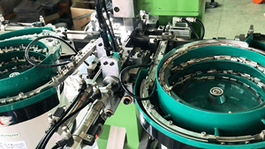 Loại Mới tự động pin Hộp sử<span class=keywords><strong>a</strong></span> chữ<span class=keywords><strong>a</strong></span> máy cho nylon dây kéo dây kéo làm máy với thành phần động cơ cốt lõi - Product Image 6