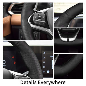 Accessoires de voiture point à la main couture de voiture concepteur de couverture de volant en fibre de carbone pour <span class=keywords><strong>Ford</strong></span> <span class=keywords><strong>Focus</strong></span> <span class=keywords><strong>ST</strong></span> Edition Fiesta <span class=keywords><strong>ST</strong></span> Puma <span class=keywords><strong>ST</strong></span> - Product Image 5