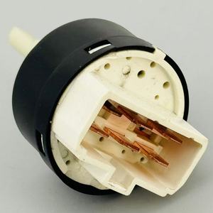 Interruptor de Aire Acondicionado Subaru 62x35x35mm YF-82951 para Reemplazo del Ventilador - Product Image 3
