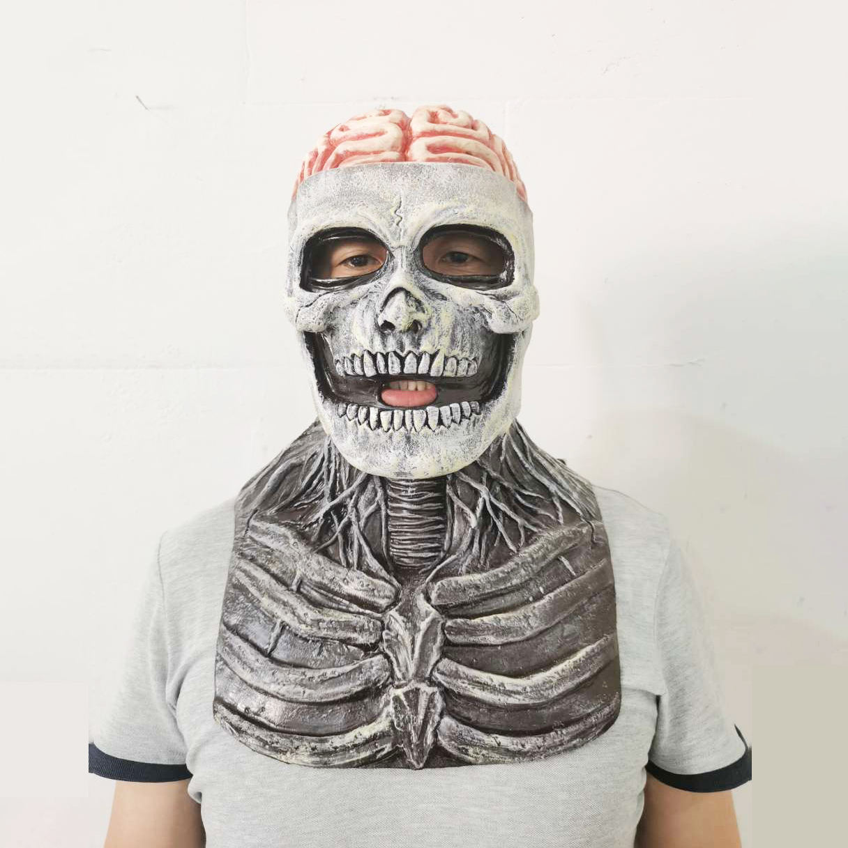 WBTY Masque De Crâne Creepy Full Head Skull Mask Avec Mâchoire Mobile Halloween Scary Latex Mask Pour Cosplay Party Props (Gris Foncé